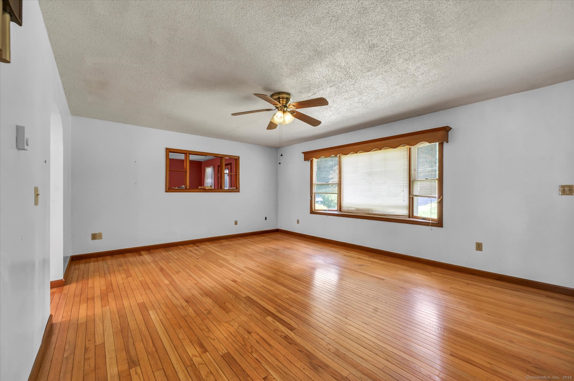 Ledyard, Connecticut 06339, United States, 3 Bedrooms Bedrooms, ,2 BathroomsBathrooms,Residential,Active,174379