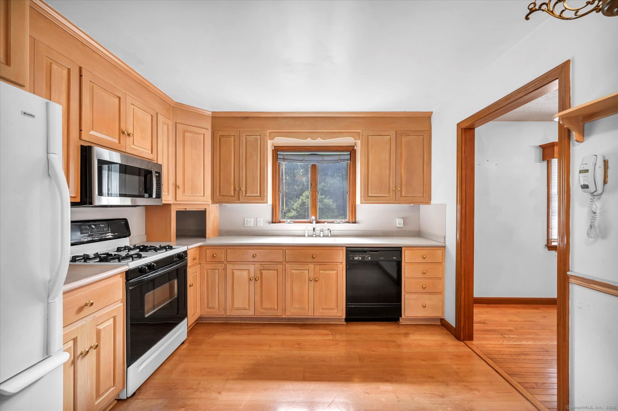 Ledyard, Connecticut 06339, United States, 3 Bedrooms Bedrooms, ,2 BathroomsBathrooms,Residential,Active,174379