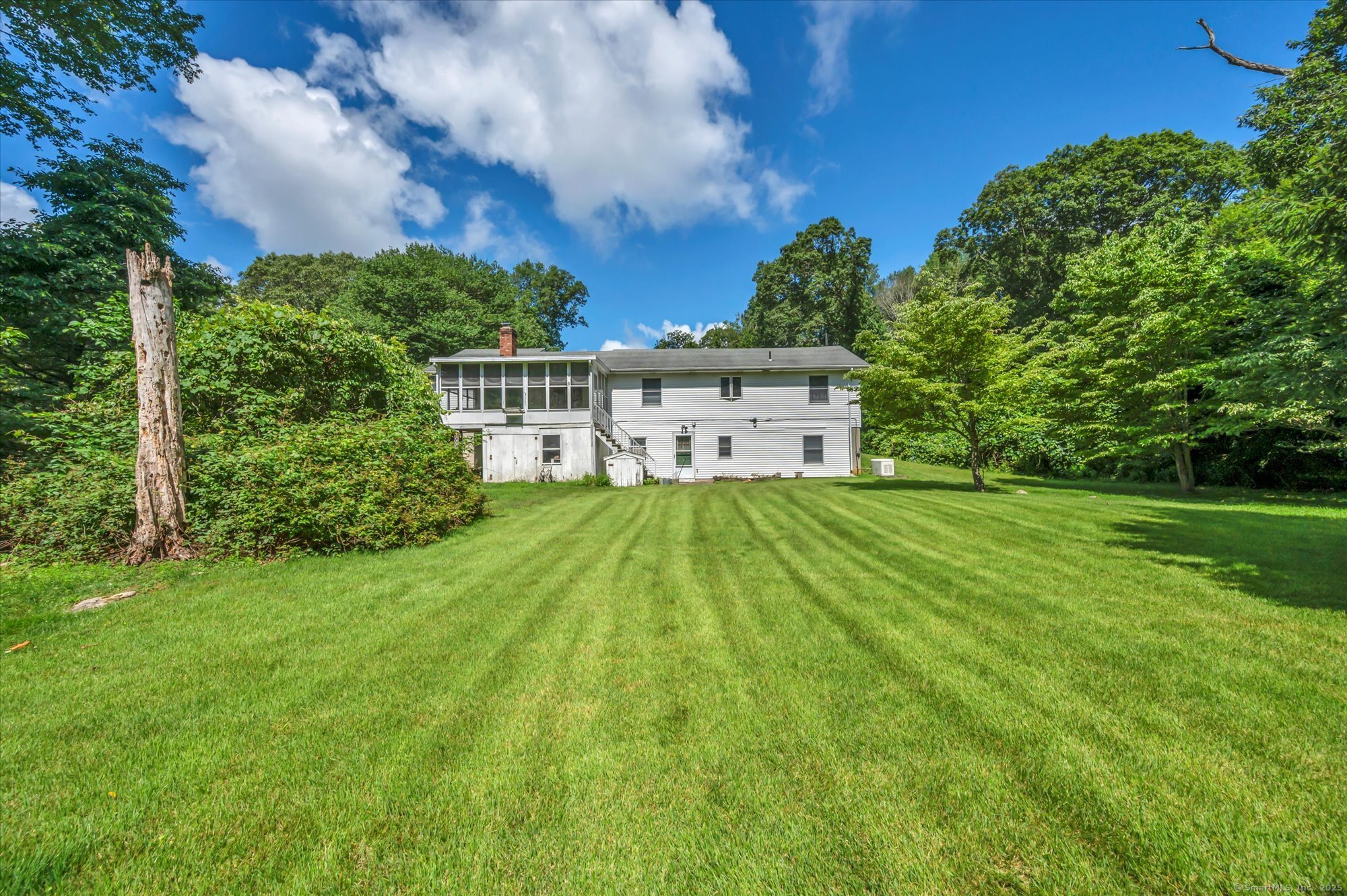 Ledyard, Connecticut 06339, United States, 3 Bedrooms Bedrooms, ,2 BathroomsBathrooms,Residential,Active,174379