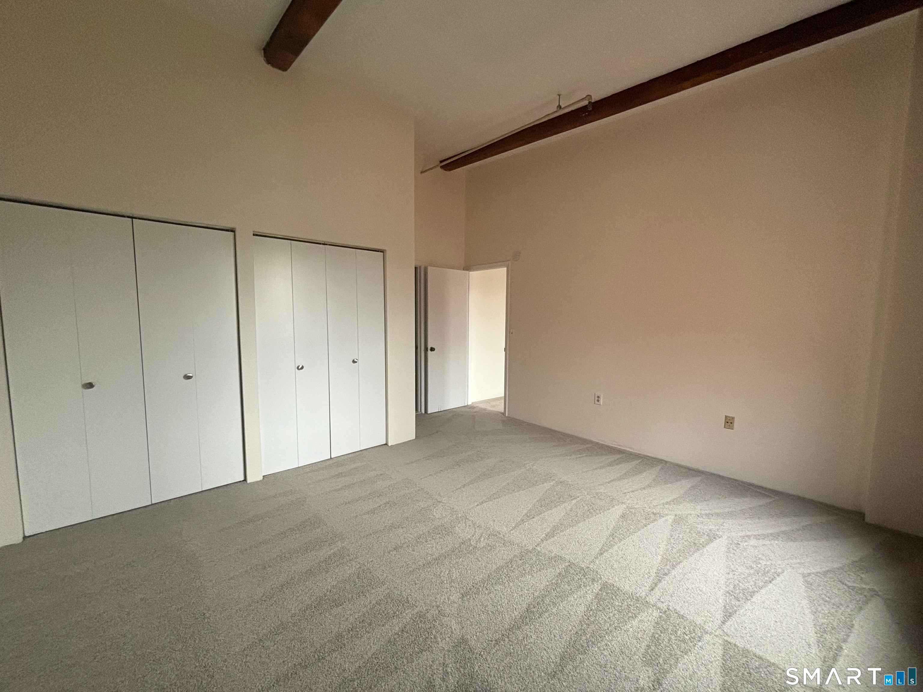 222 Williams Street East 407