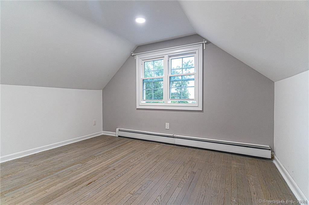 1075 Chopsey Hill Road, Bridgeport, Connecticut image 14