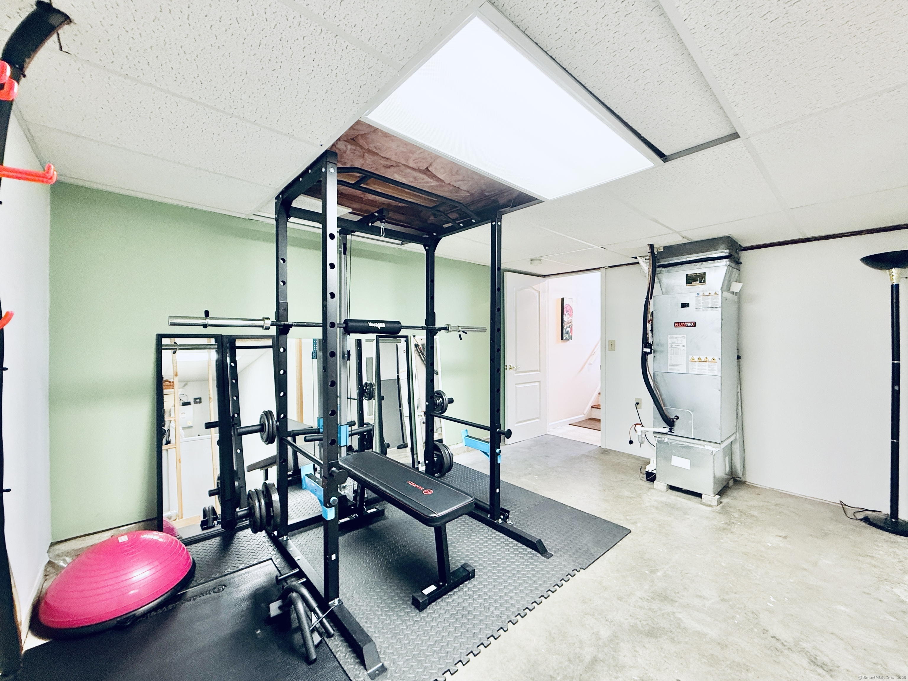 Danbury, Connecticut 06810, United States, 2 Bedrooms Bedrooms, ,2 BathroomsBathrooms,Residential,Active,162627