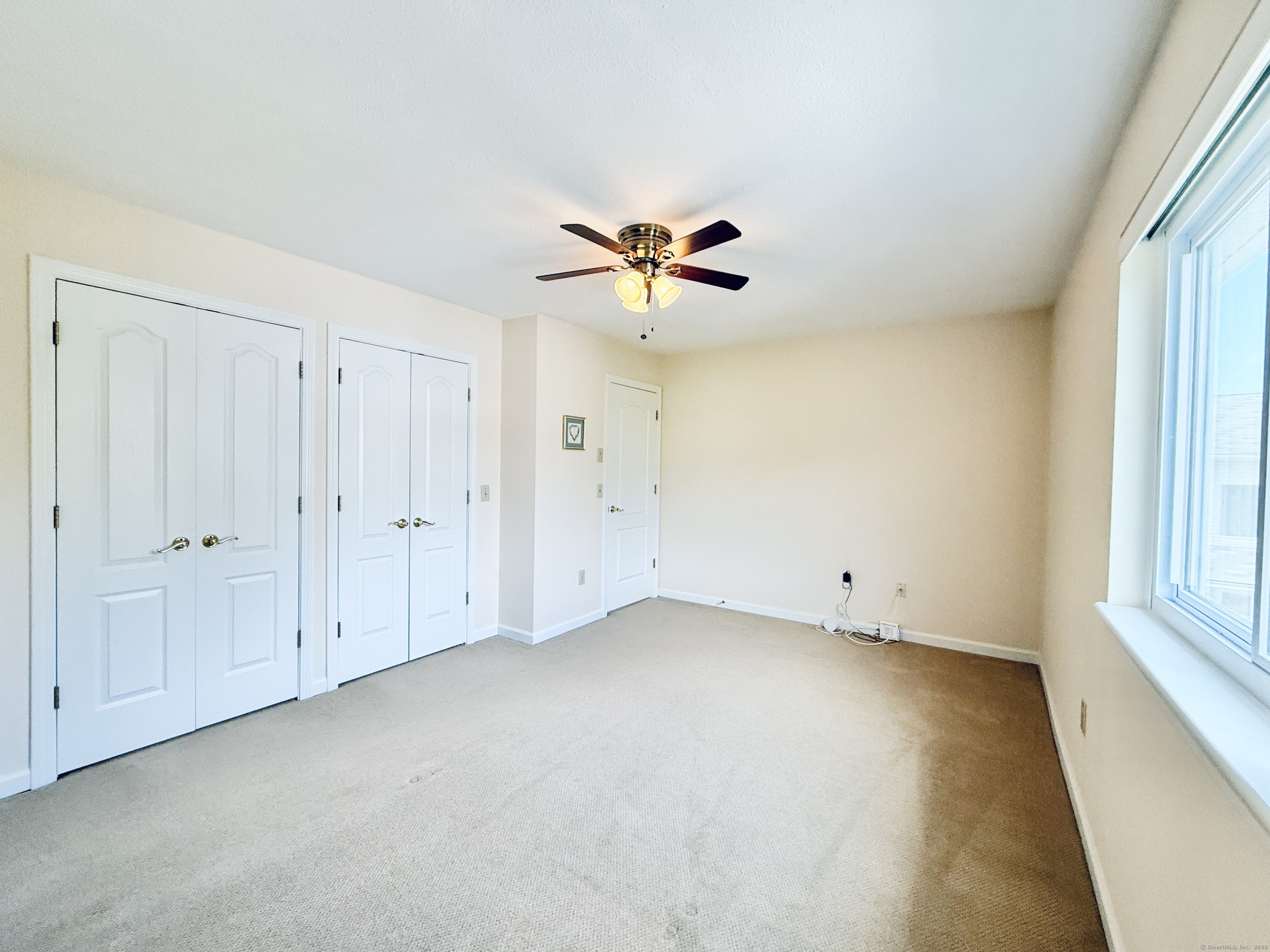 Danbury, Connecticut 06810, United States, 2 Bedrooms Bedrooms, ,2 BathroomsBathrooms,Residential,Active,162627