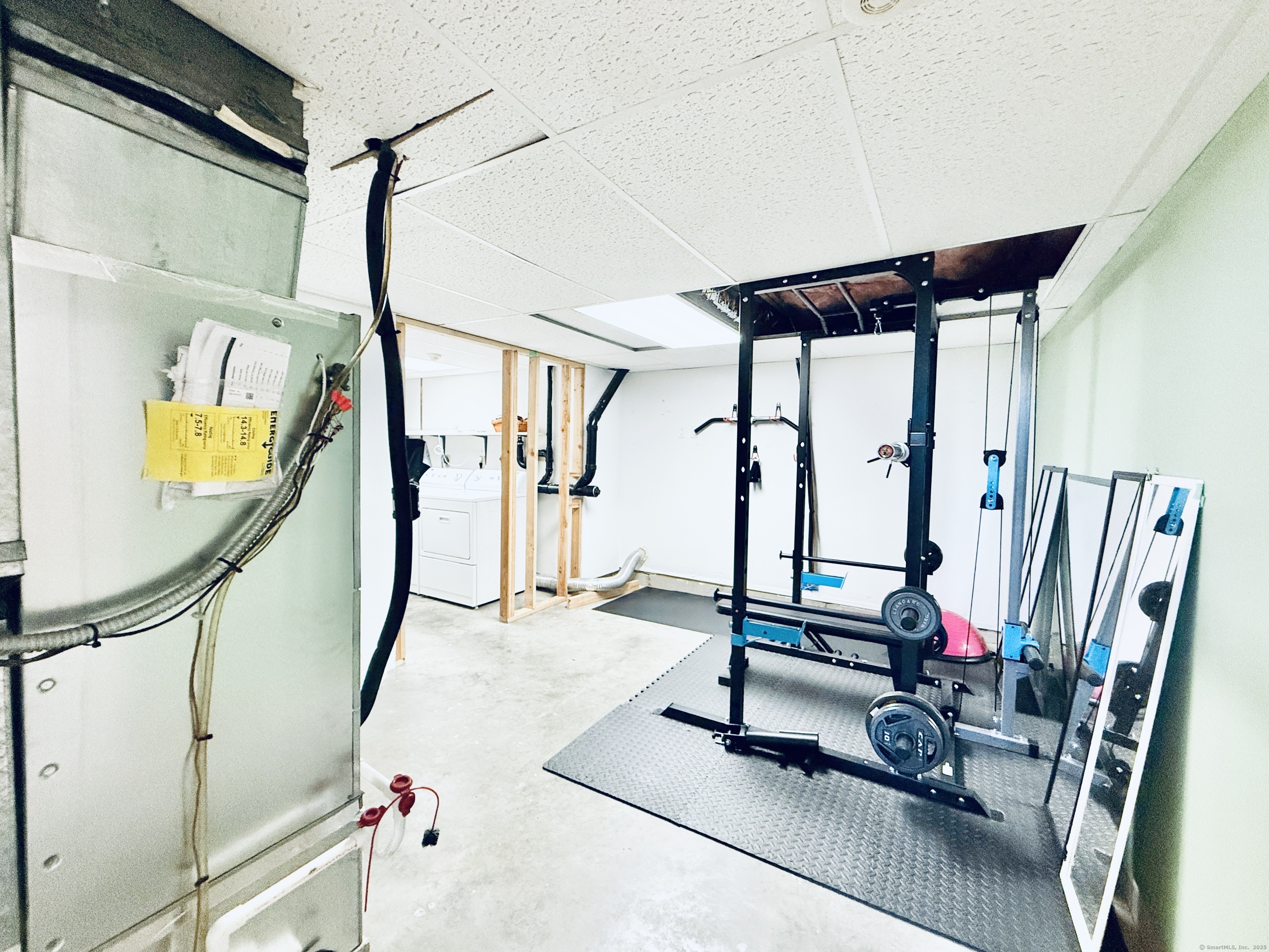 Danbury, Connecticut 06810, United States, 2 Bedrooms Bedrooms, ,2 BathroomsBathrooms,Residential,Active,162627