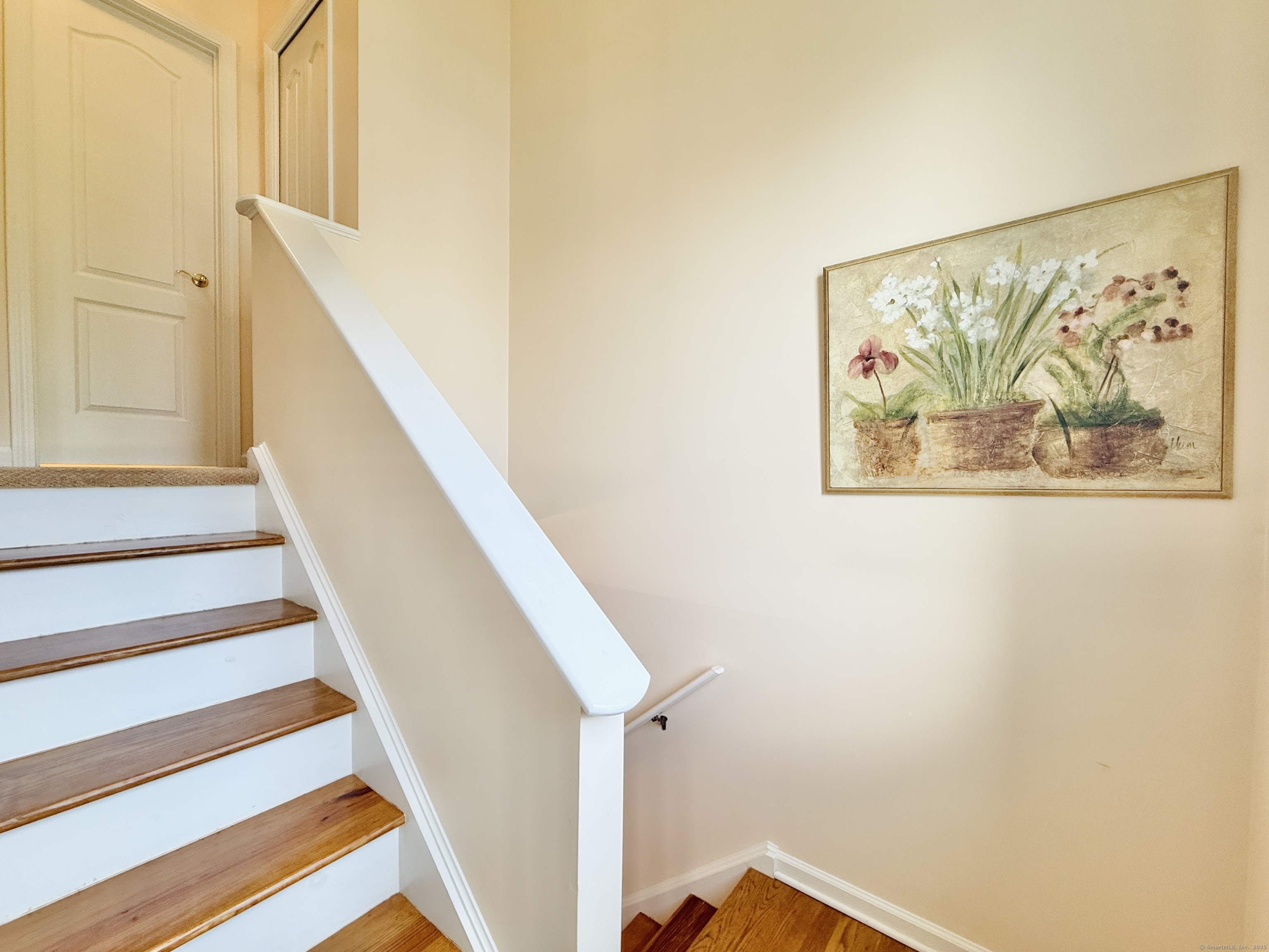 Danbury, Connecticut 06810, United States, 2 Bedrooms Bedrooms, ,2 BathroomsBathrooms,Residential,Active,162627