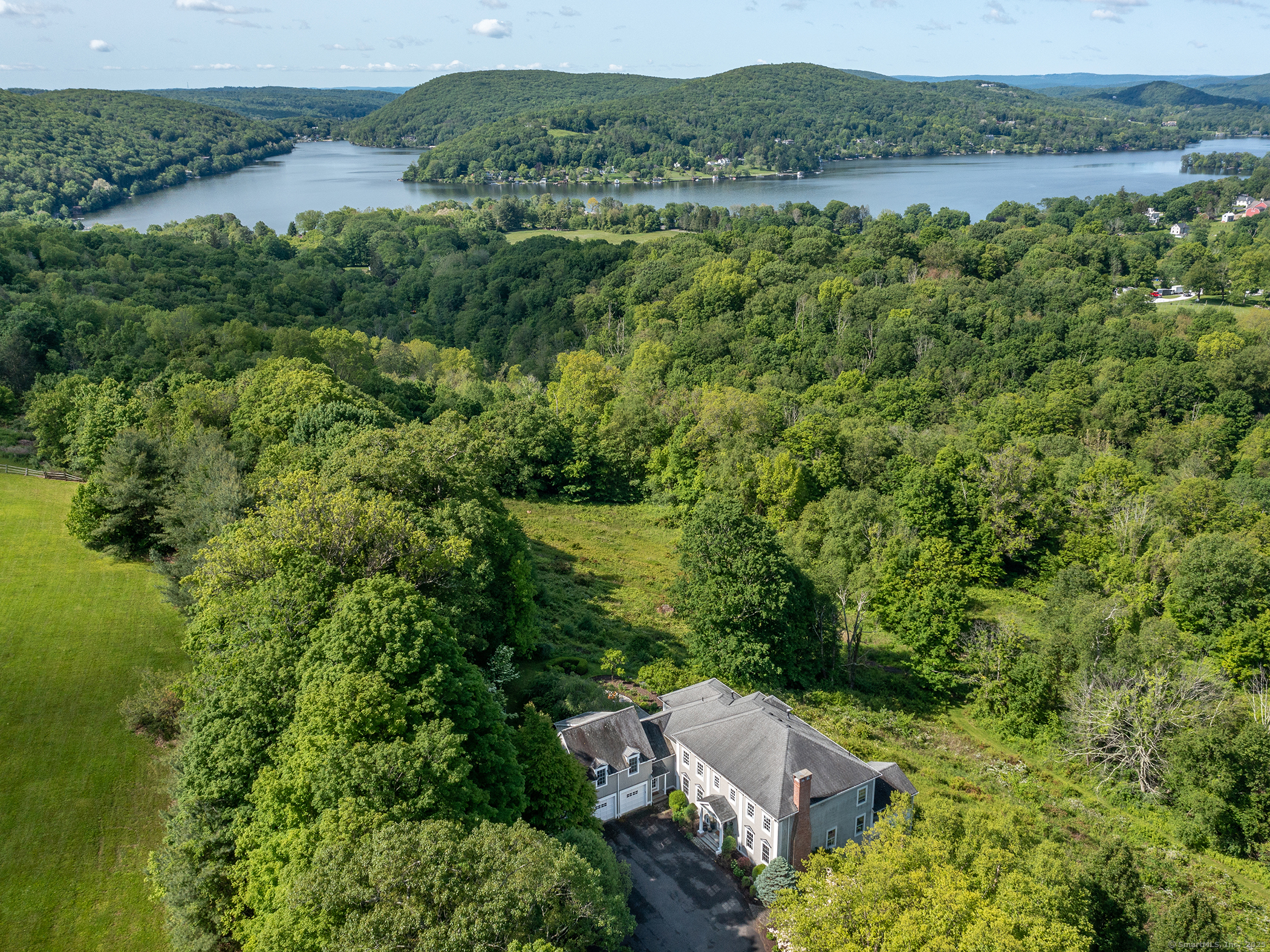 Lake Road, Warren, Connecticut - 5 Bedrooms  
5.5 Bathrooms  
11 Rooms - 