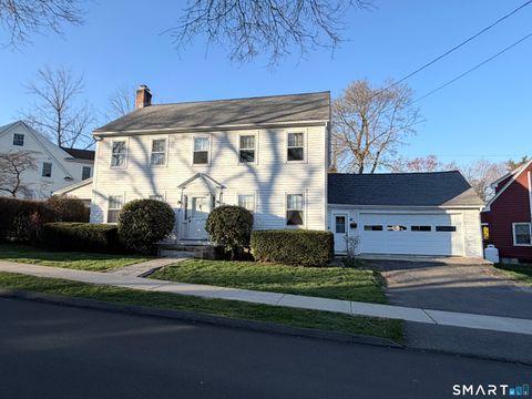 Photo of 55 Moore Avenue, Naugatuck, CT 06770 (MLS # 24165376)