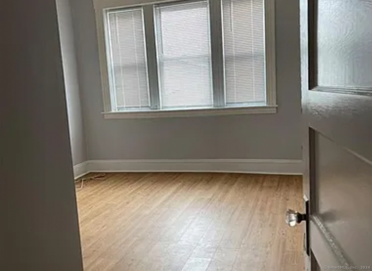 Rental Property at Barnum Avenue 2E, Stratford, Connecticut - Bedrooms: 3 
Bathrooms: 1 
Rooms: 6  - $2,401 MO.