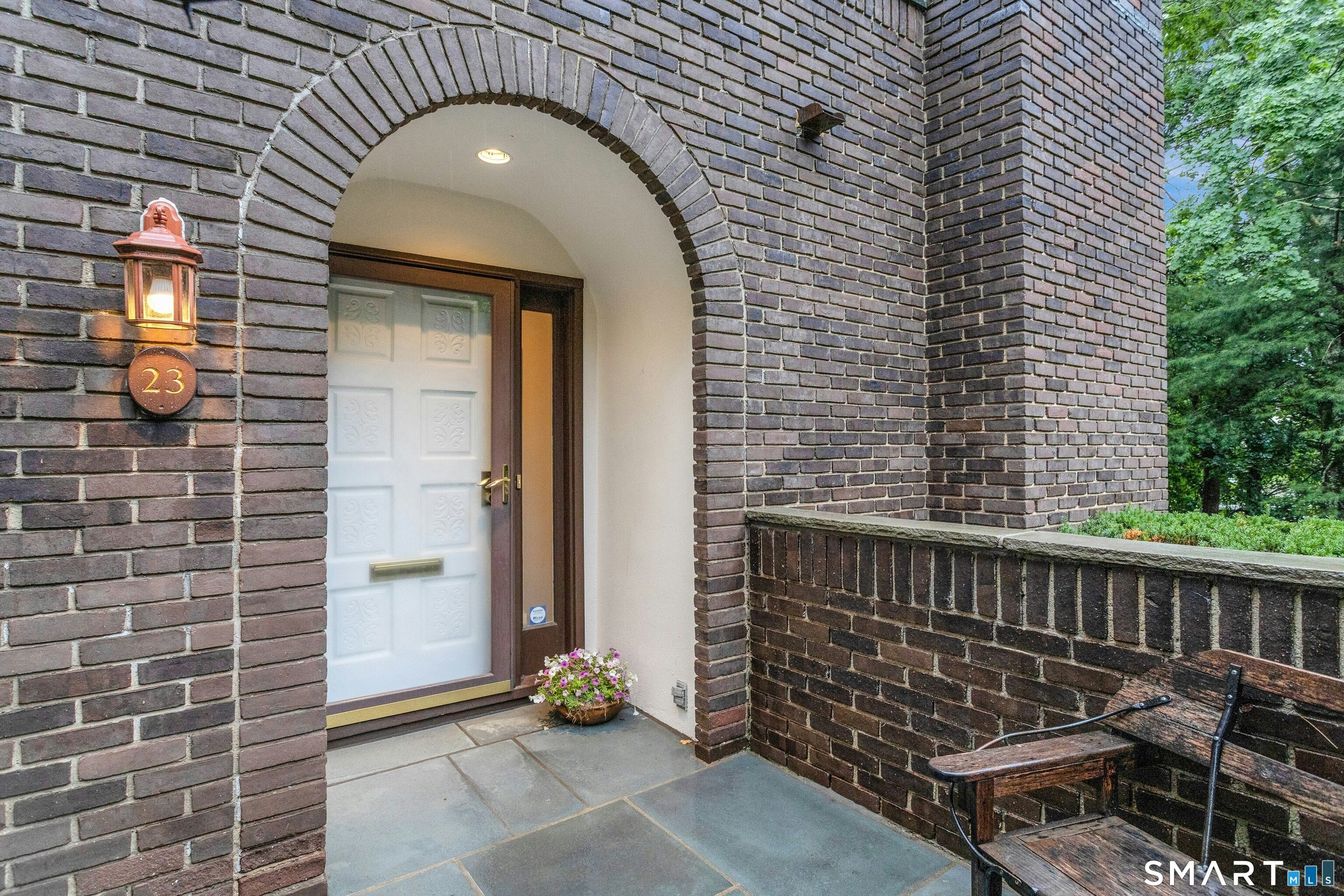 289 New Norwalk Road 23