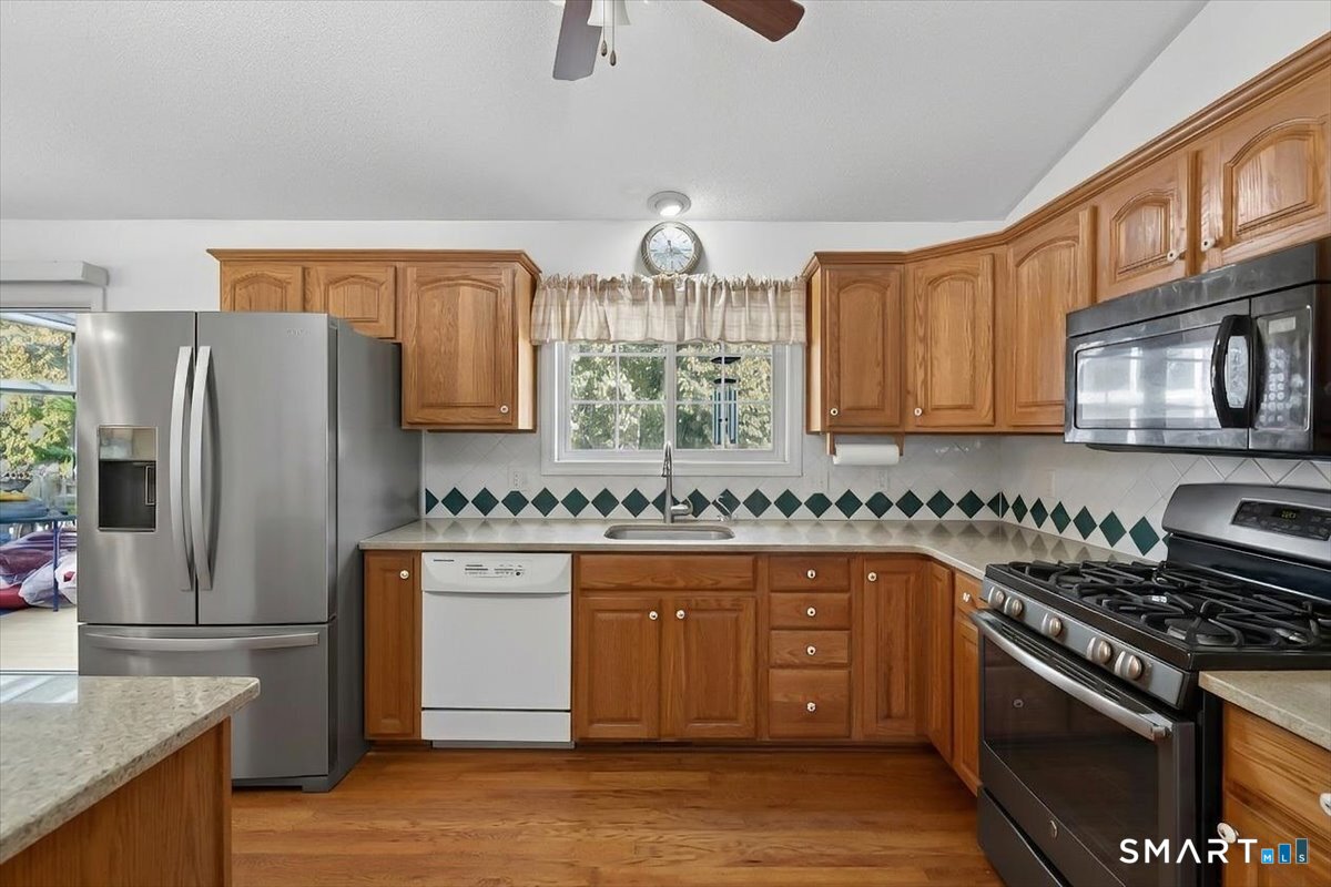 15 Cinnamon Ridge Drive