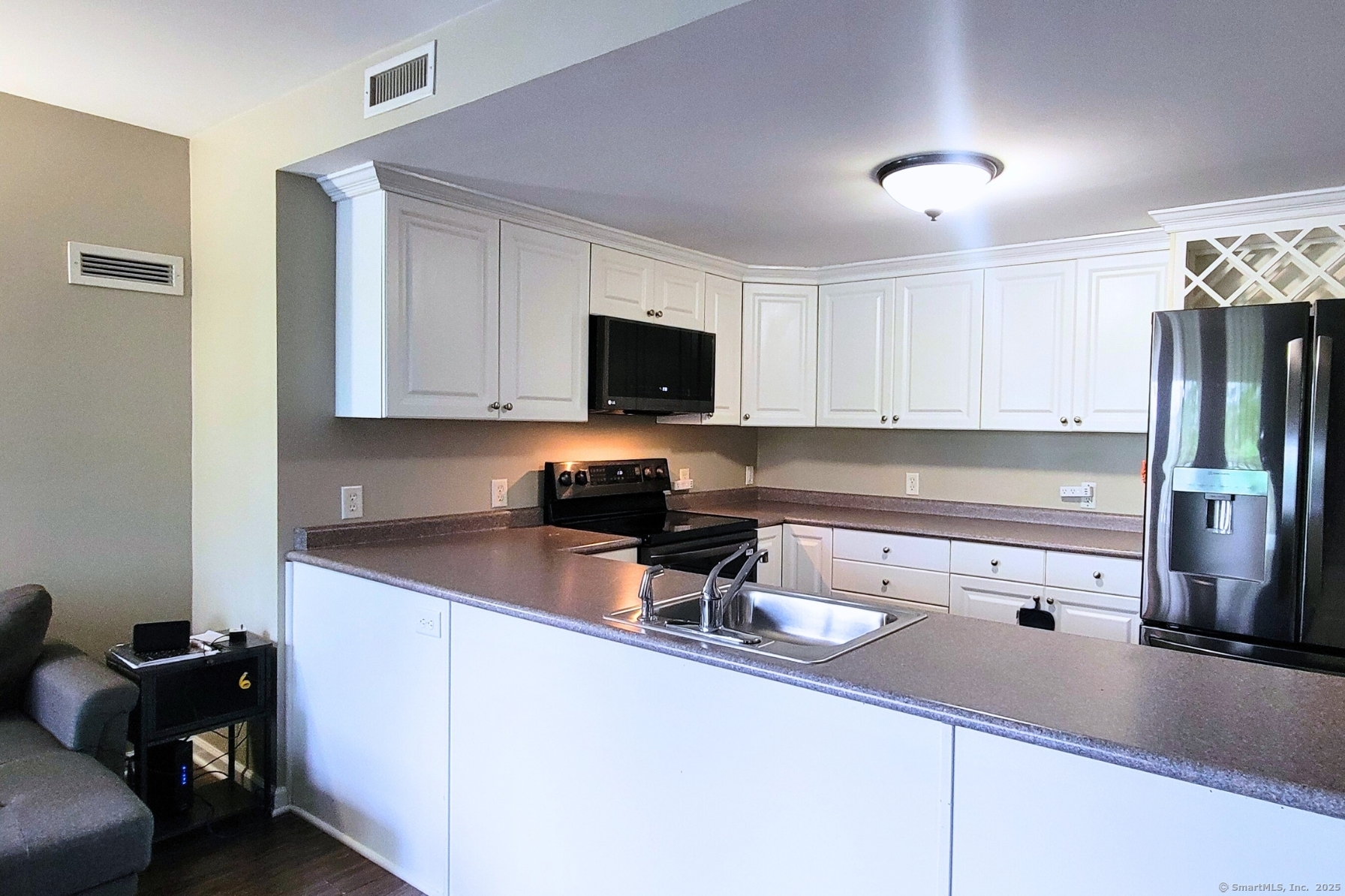 3250 Fairfield Avenue APT 210