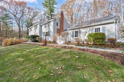 10 Sachems Trail Simsbury CT 06092