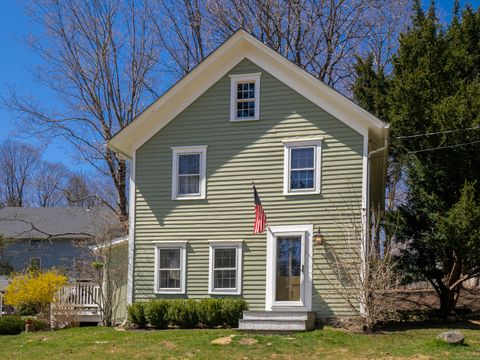 MLS: 24085306