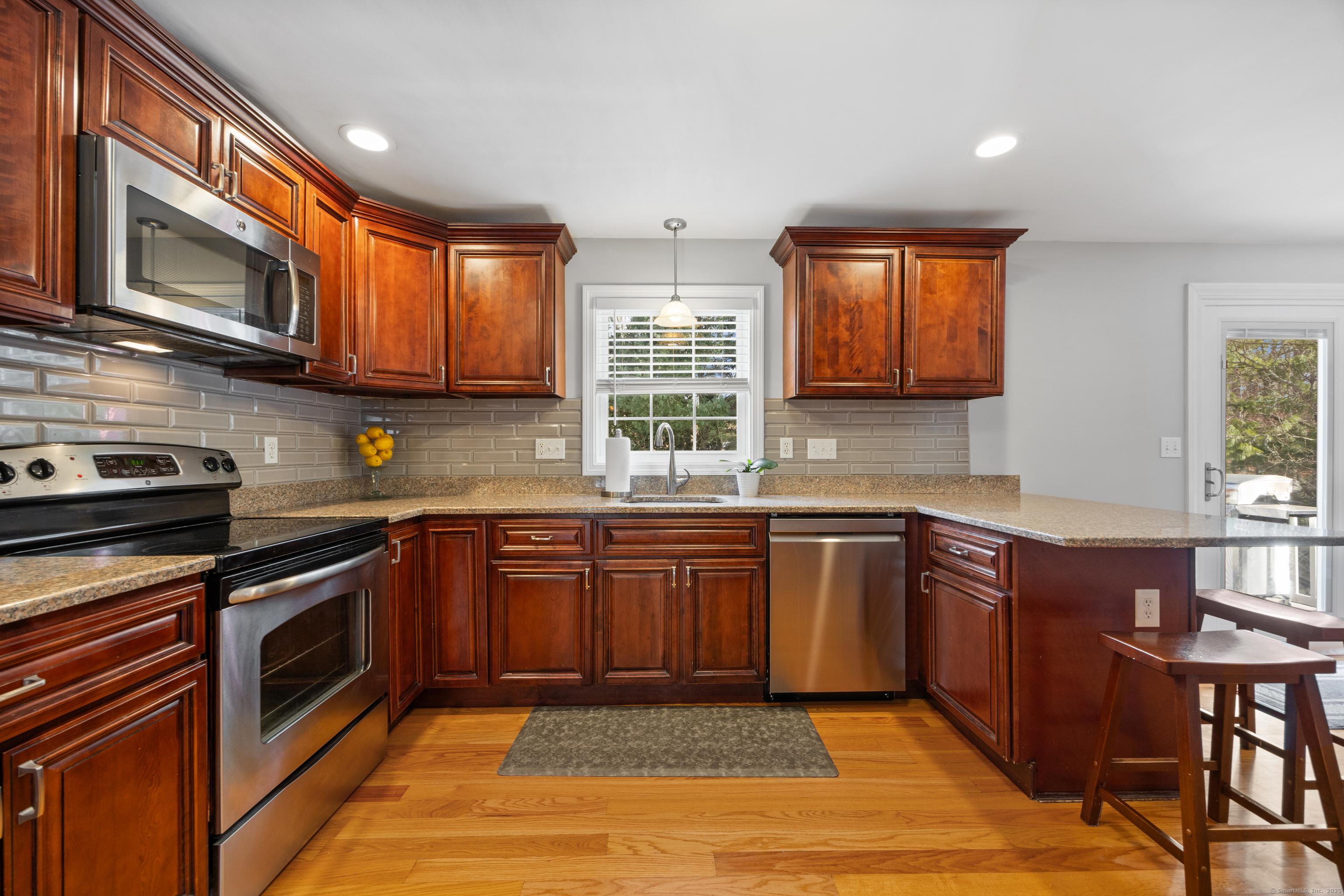 160 Birch Drive, Cheshire, Connecticut image 5