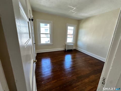 Photo of 15-17 Beacon Street #2nd floor, Hartford, CT 06105 (MLS # 24197267)