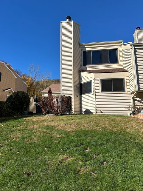 Tiny photo for 13 Deer Run #13, Bethel, CT 06801 (MLS # 24135417)