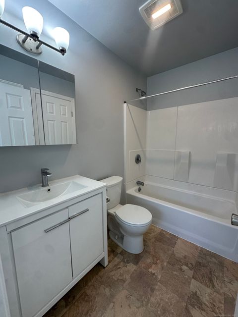 Tiny photo for 13 Deer Run #13, Bethel, CT 06801 (MLS # 24135417)