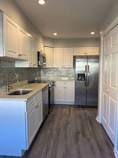 Tiny photo for 13 Deer Run #13, Bethel, CT 06801 (MLS # 24135417)