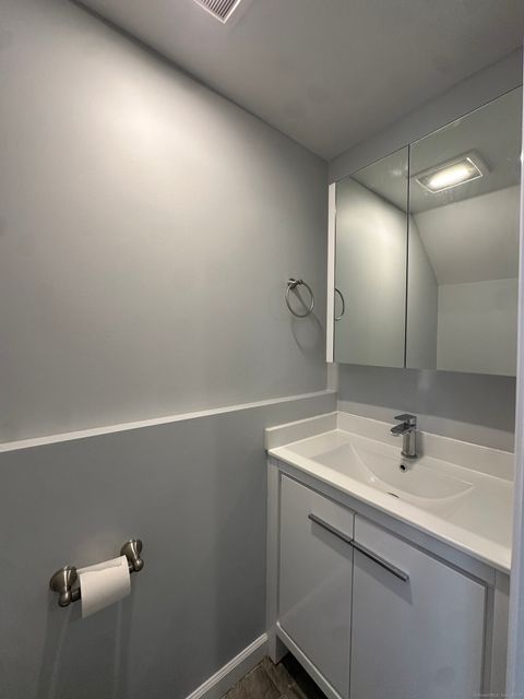 Tiny photo for 13 Deer Run #13, Bethel, CT 06801 (MLS # 24135417)