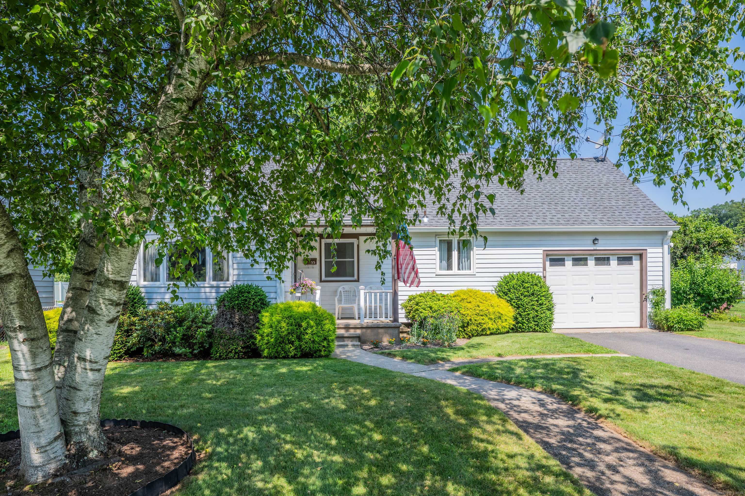 33 Hazel Avenue