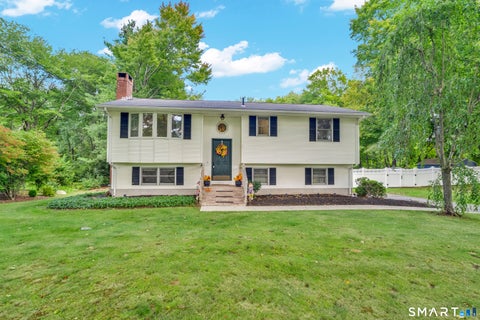 Homes For Sale - 256 Gilead Street<br/> Tolland County, Hebron, CT 06248