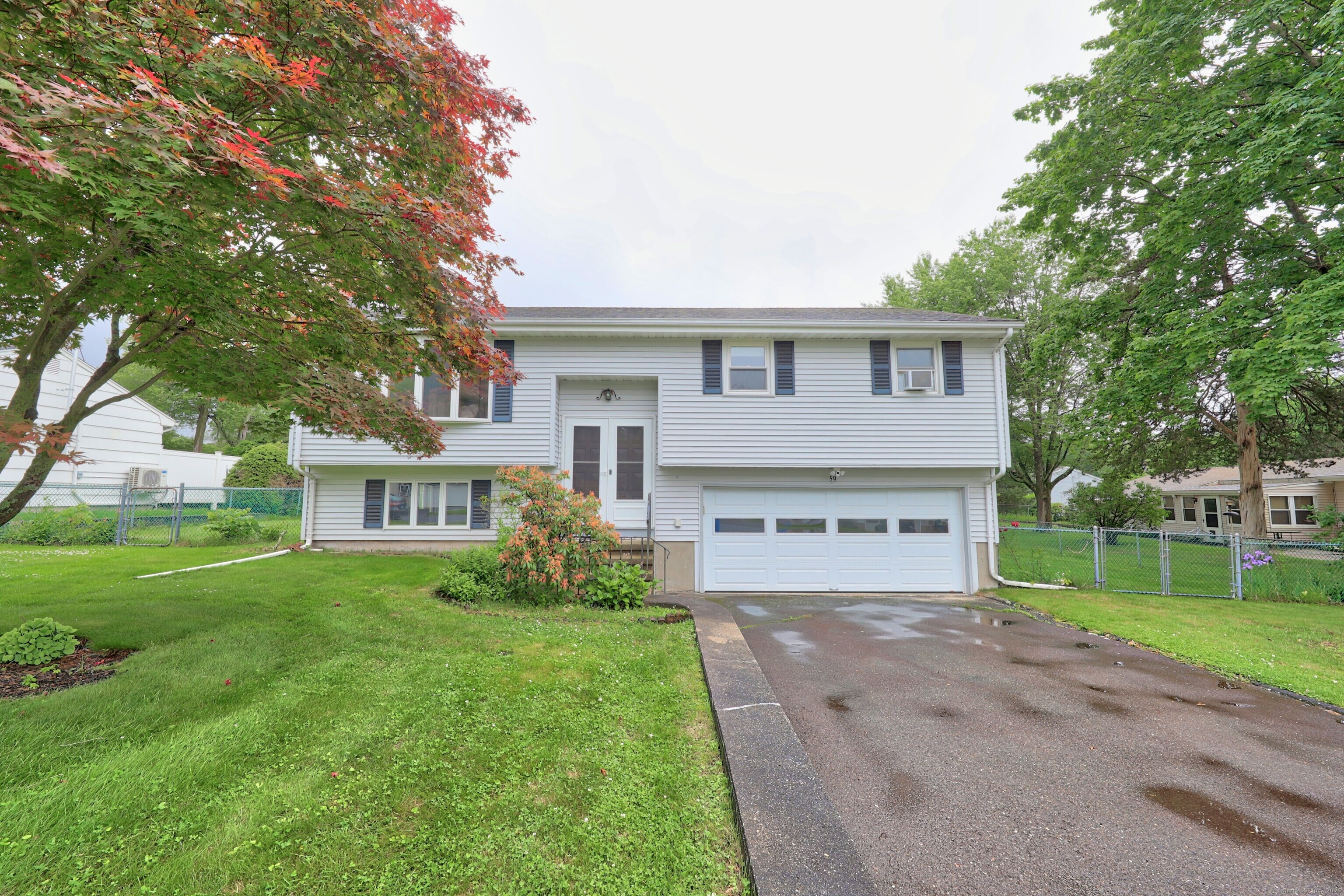 Property for Sale at Litchfield Lane, Bristol, Connecticut - Bedrooms: 3 
Bathrooms: 2 
Rooms: 6  - $379,000