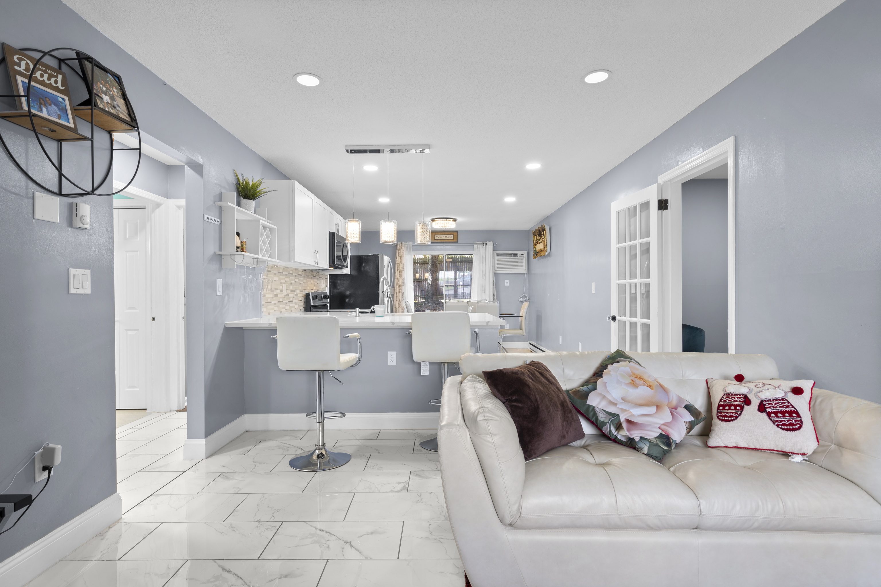 89 Coleman Street APT 213