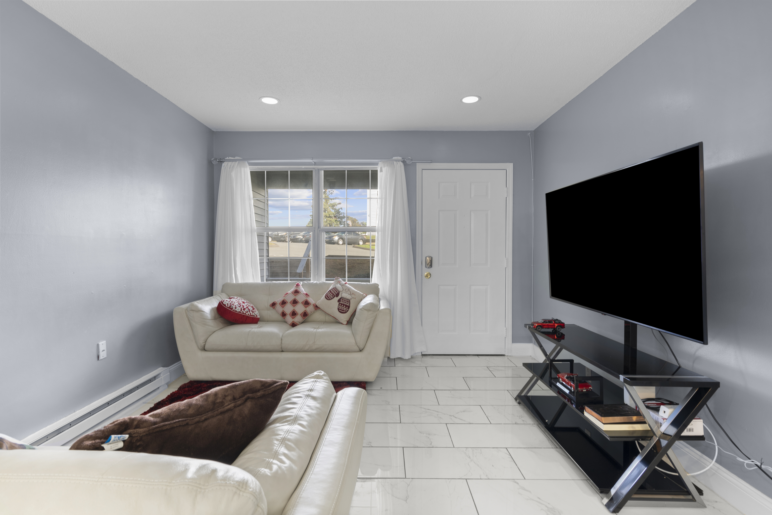 89 Coleman Street APT 213