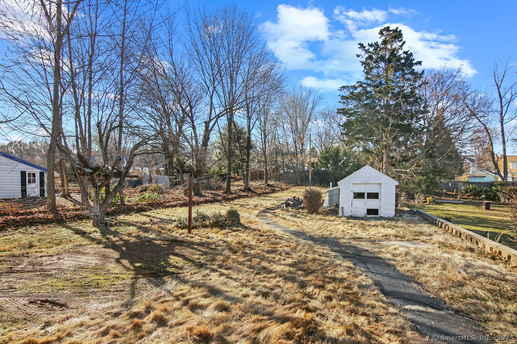 437 Eddy Glover Boulevard, New Britain, Connecticut image 21