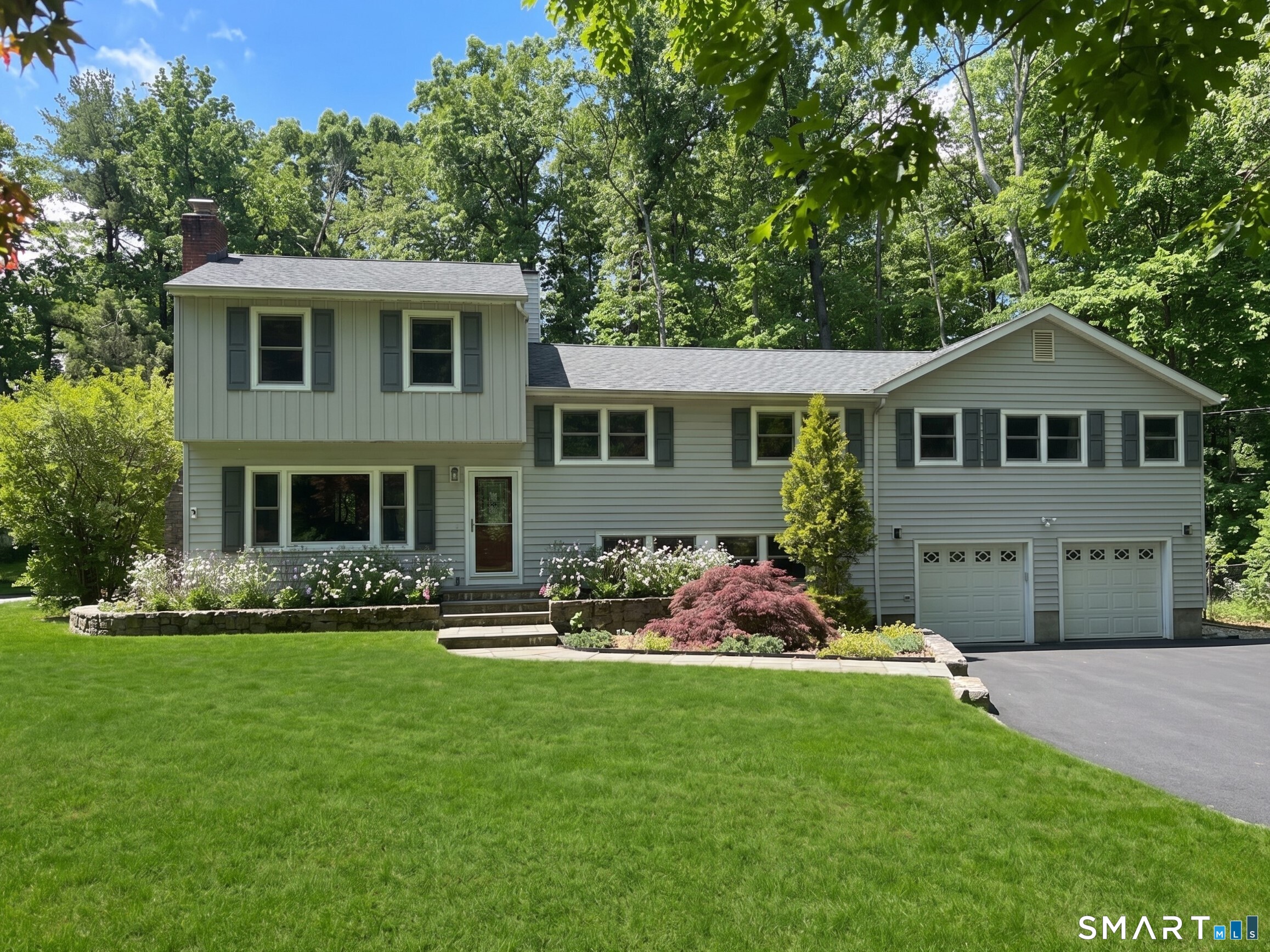 8 Marilyn Road