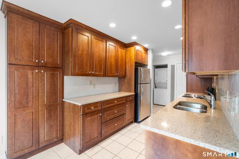 Tiny photo for 132 Southport Woods Drive #132, Fairfield, CT 06890 (MLS # 24166193)