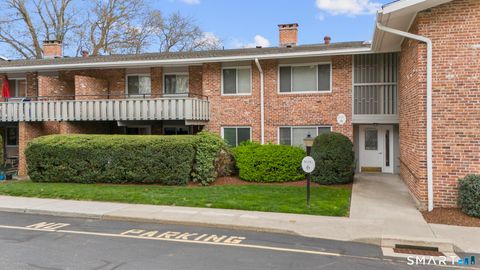 Tiny photo for 132 Southport Woods Drive #132, Fairfield, CT 06890 (MLS # 24166193)