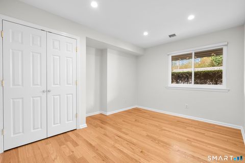 Tiny photo for 132 Southport Woods Drive #132, Fairfield, CT 06890 (MLS # 24166193)