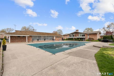 Tiny photo for 132 Southport Woods Drive #132, Fairfield, CT 06890 (MLS # 24166193)