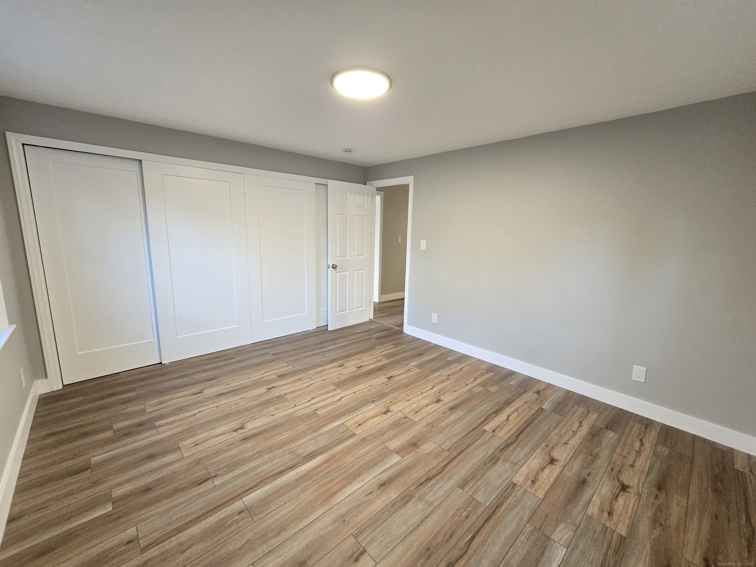 Windsor, Connecticut 06095, United States, 3 Bedrooms Bedrooms, ,2 BathroomsBathrooms,Residential,Active,251063