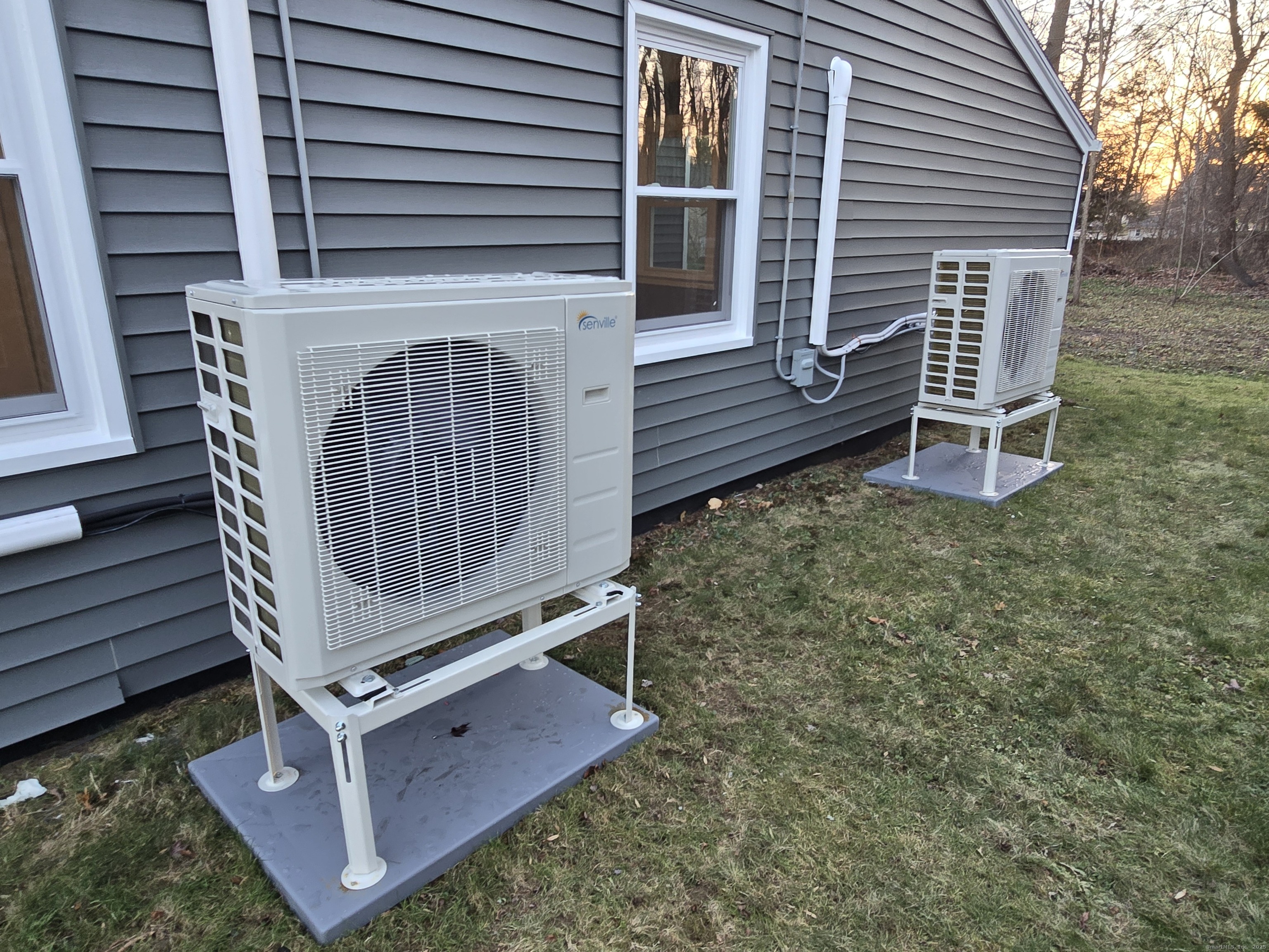 Windsor, Connecticut 06095, United States, 3 Bedrooms Bedrooms, ,2 BathroomsBathrooms,Residential,Active,251063