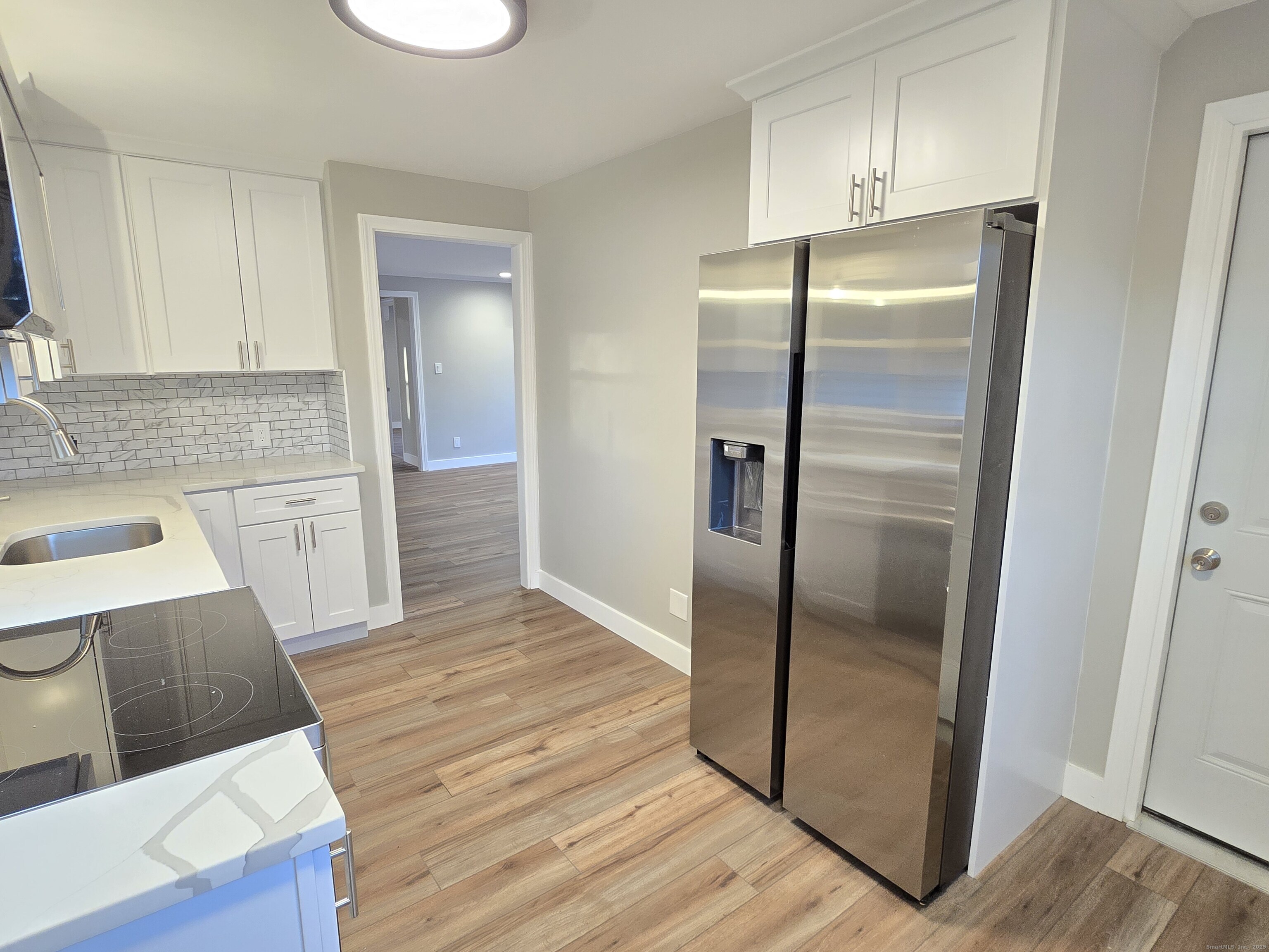 Windsor, Connecticut 06095, United States, 3 Bedrooms Bedrooms, ,2 BathroomsBathrooms,Residential,Active,251063