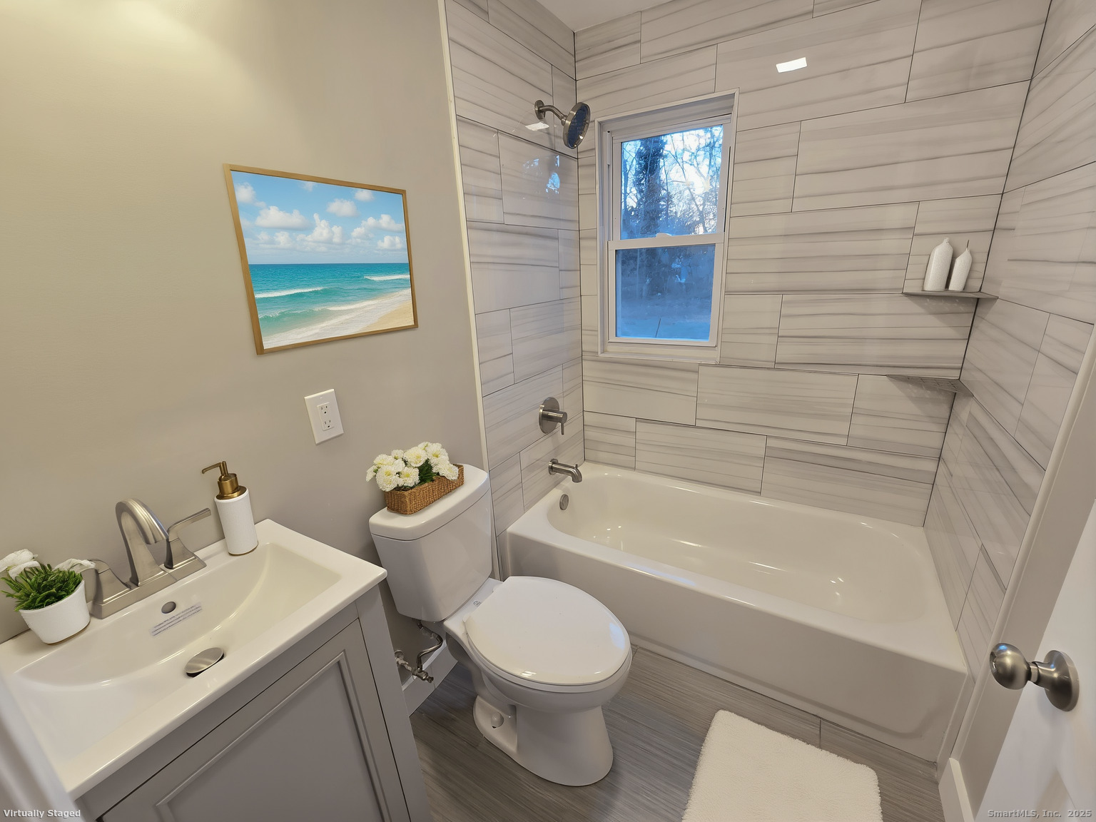 Windsor, Connecticut 06095, United States, 3 Bedrooms Bedrooms, ,2 BathroomsBathrooms,Residential,Active,251063