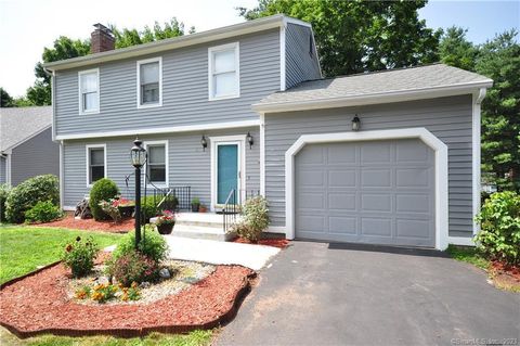 Photo of 14 Lakewood Drive #14, South Windsor, CT 06074 (MLS # 170587564)