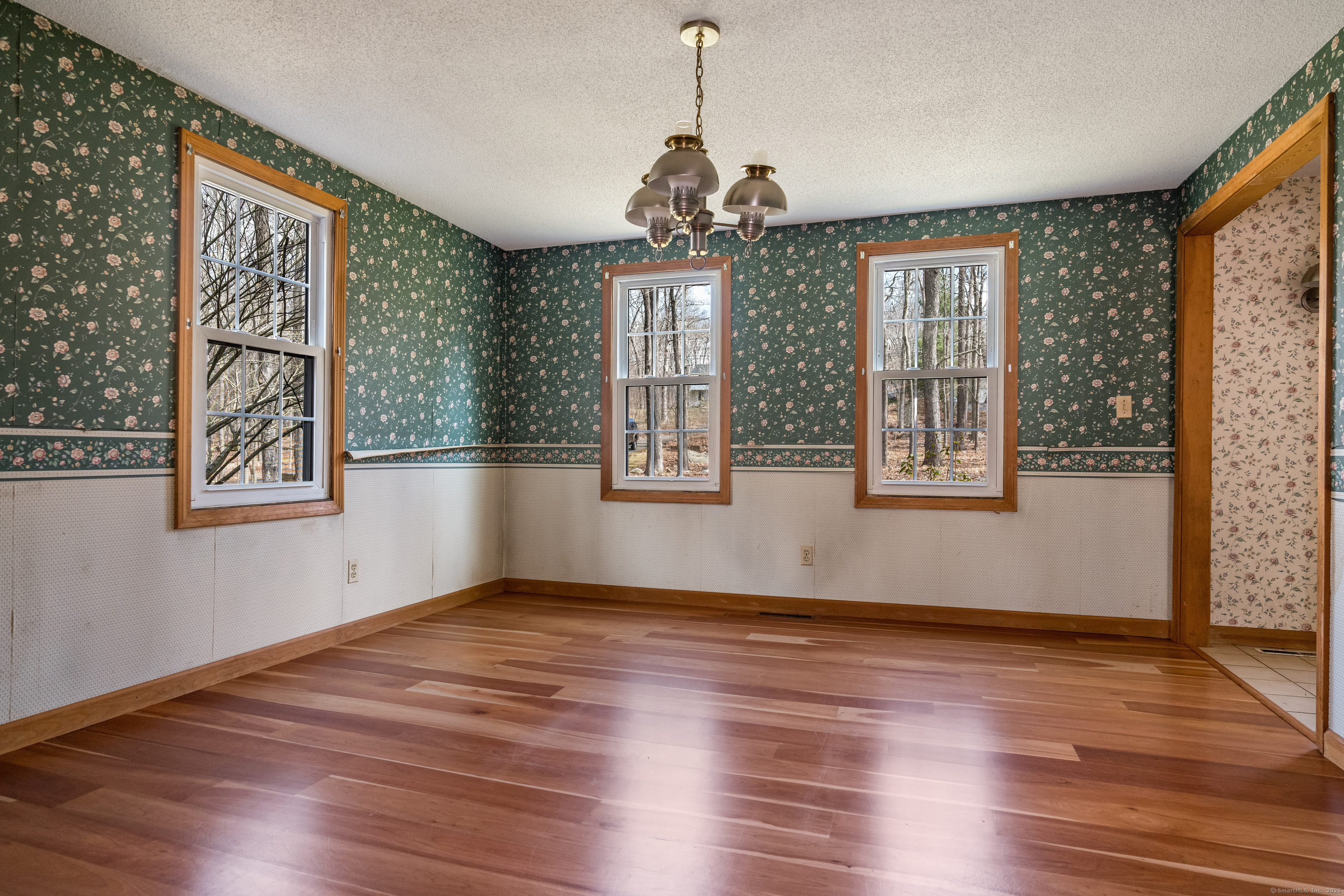 98 Bartlett Drive, Madison, Connecticut image 8