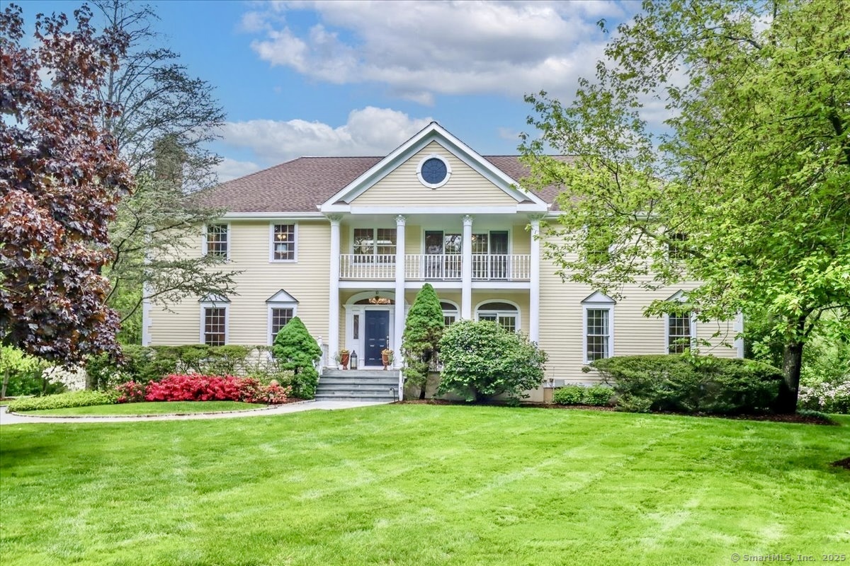 Property for Sale at Woods End Drive, Wilton, Connecticut - Bedrooms: 5 
Bathrooms: 5.5 
Rooms: 10  - $2,195,000