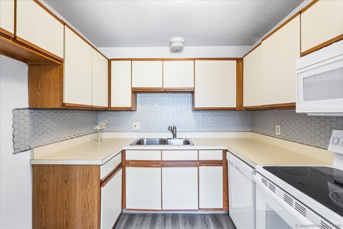 95 Niles Hill Road #95, New London, Connecticut image 13