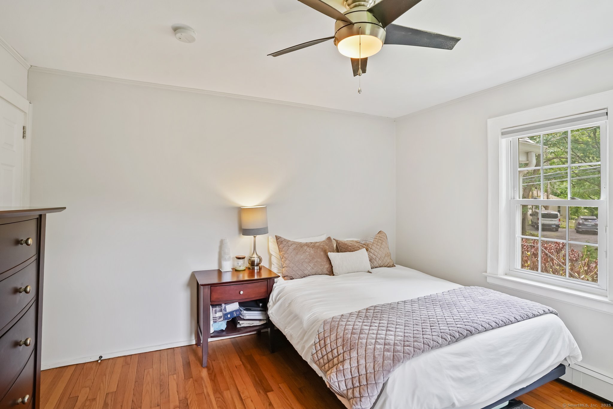 Norwalk, Connecticut 06854, United States, 3 Bedrooms Bedrooms, ,2 BathroomsBathrooms,Residential,Active,166490