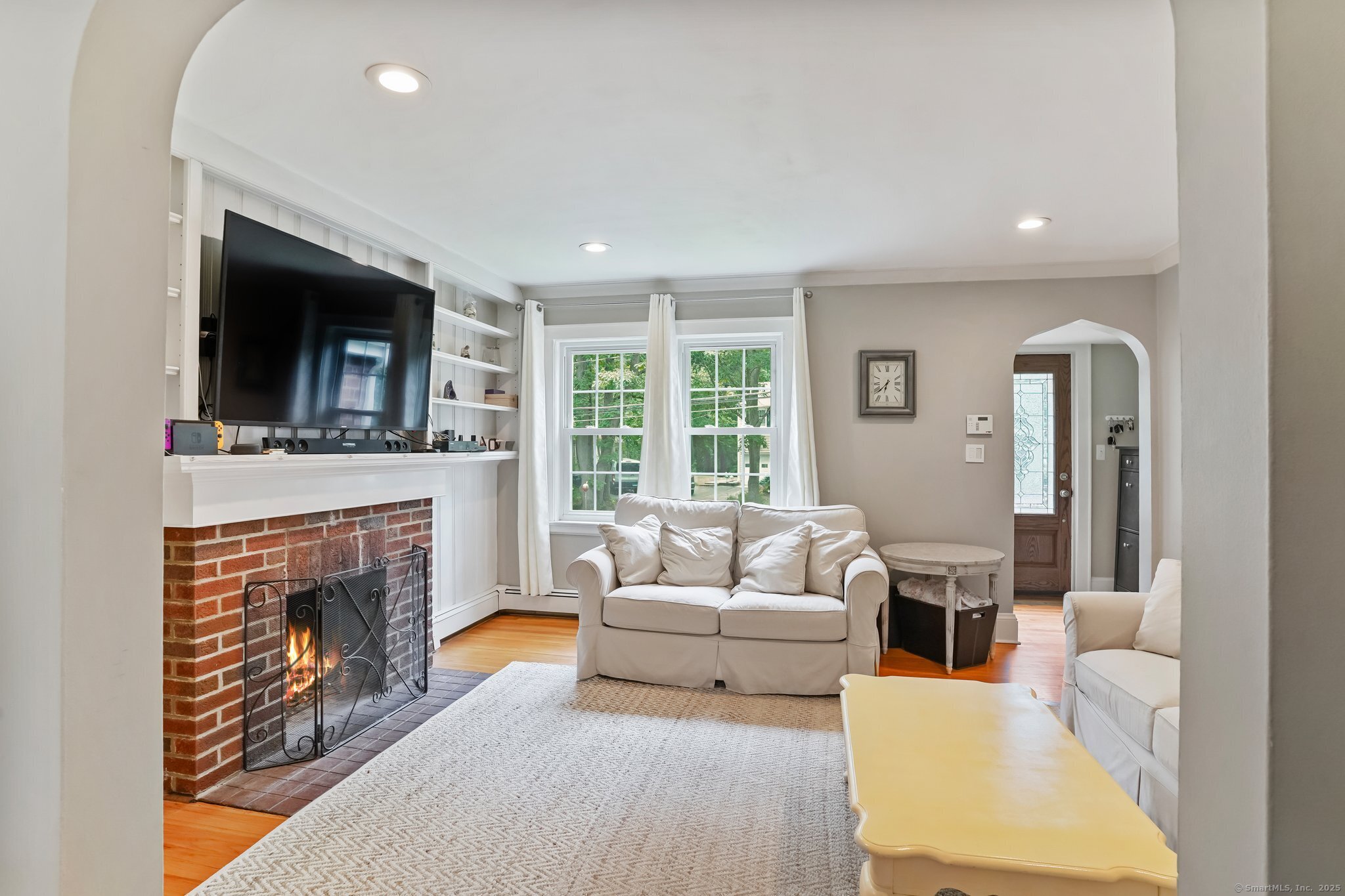 Norwalk, Connecticut 06854, United States, 3 Bedrooms Bedrooms, ,2 BathroomsBathrooms,Residential,Active,166490