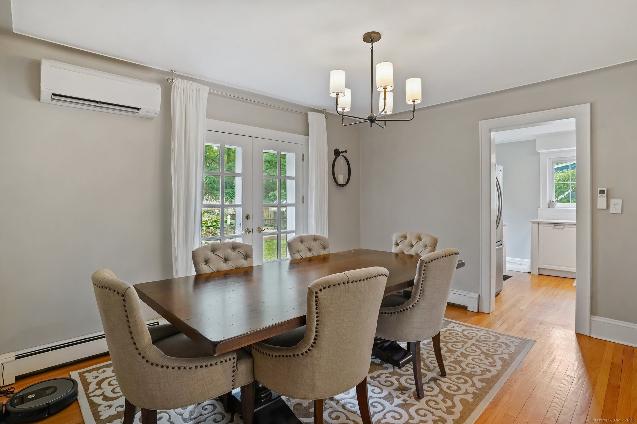 Norwalk, Connecticut 06854, United States, 3 Bedrooms Bedrooms, ,2 BathroomsBathrooms,Residential,Active,166490