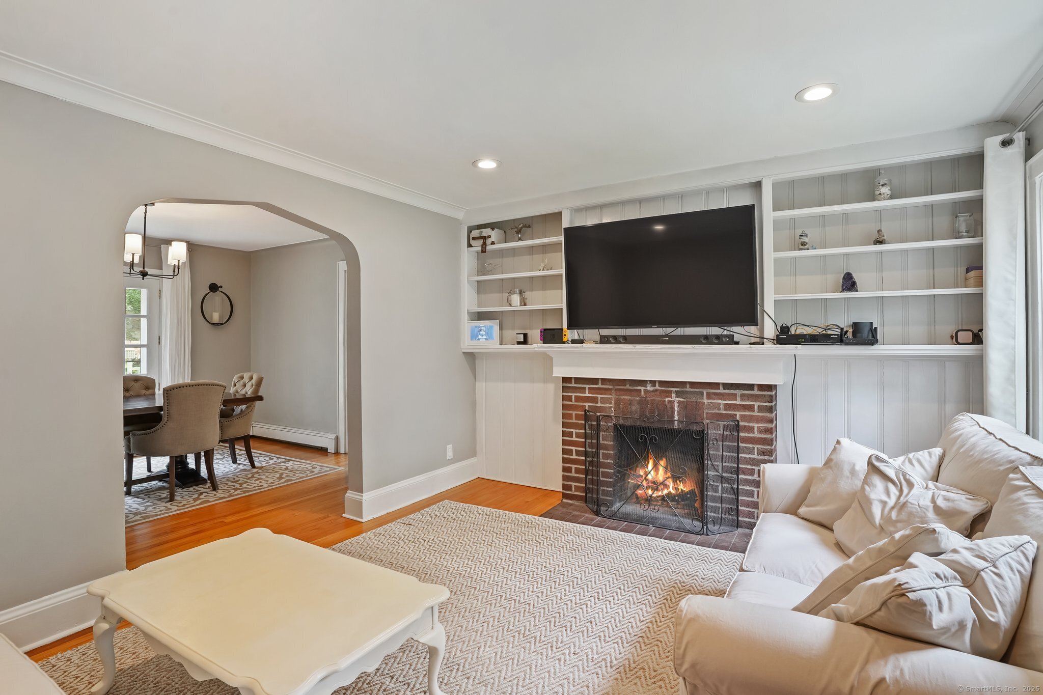 Norwalk, Connecticut 06854, United States, 3 Bedrooms Bedrooms, ,2 BathroomsBathrooms,Residential,Active,166490