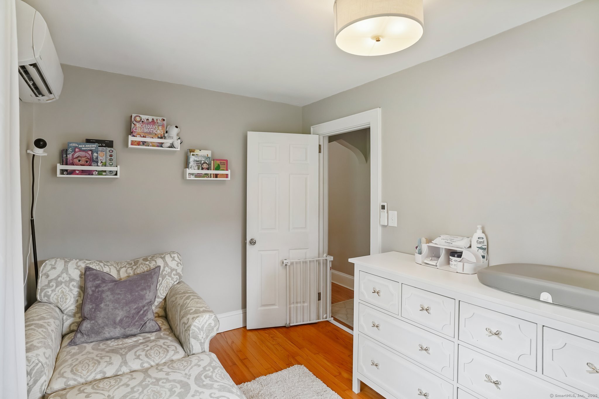 Norwalk, Connecticut 06854, United States, 3 Bedrooms Bedrooms, ,2 BathroomsBathrooms,Residential,Active,166490