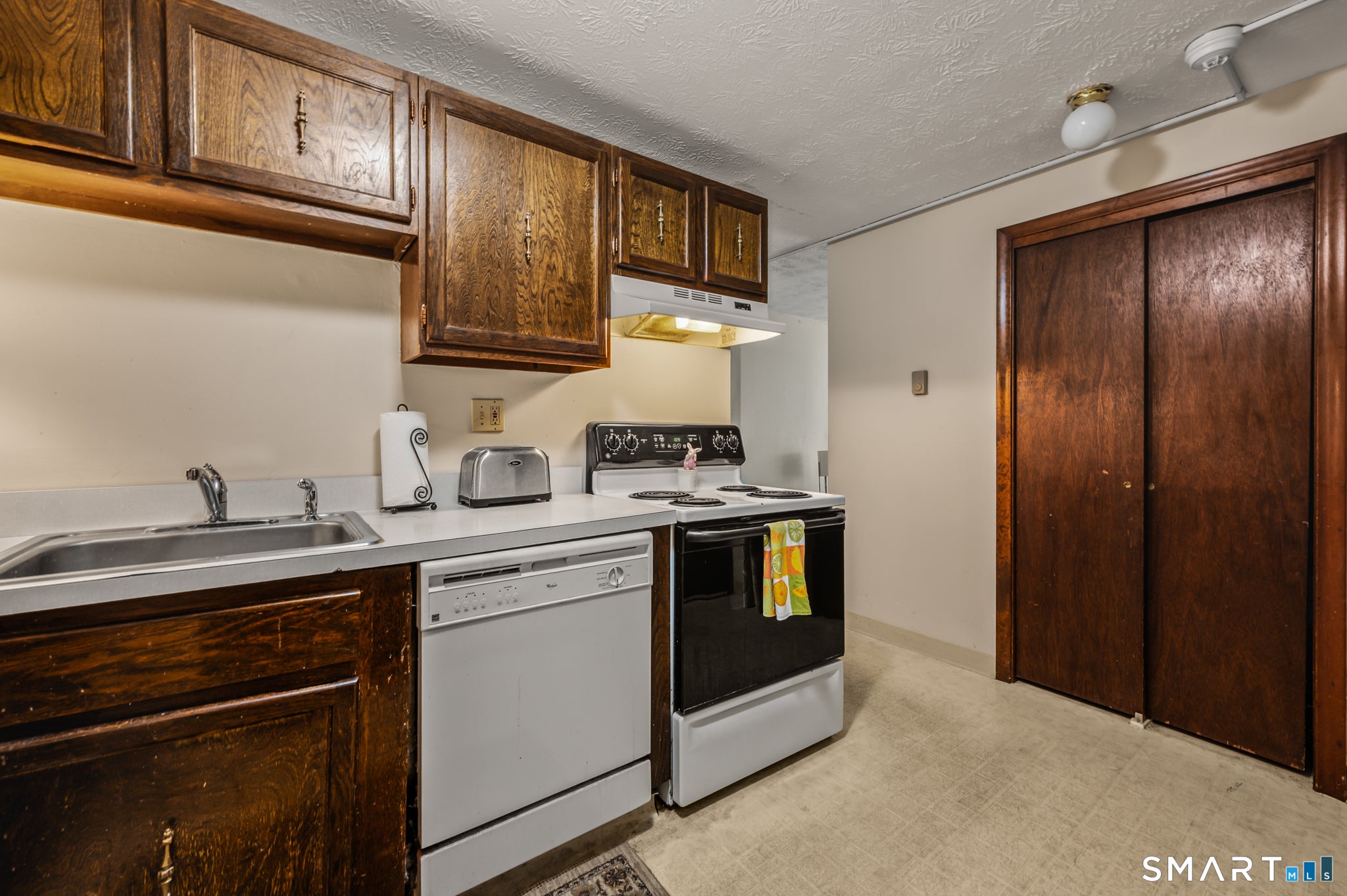 949 Pleasant Valley Road 3-3