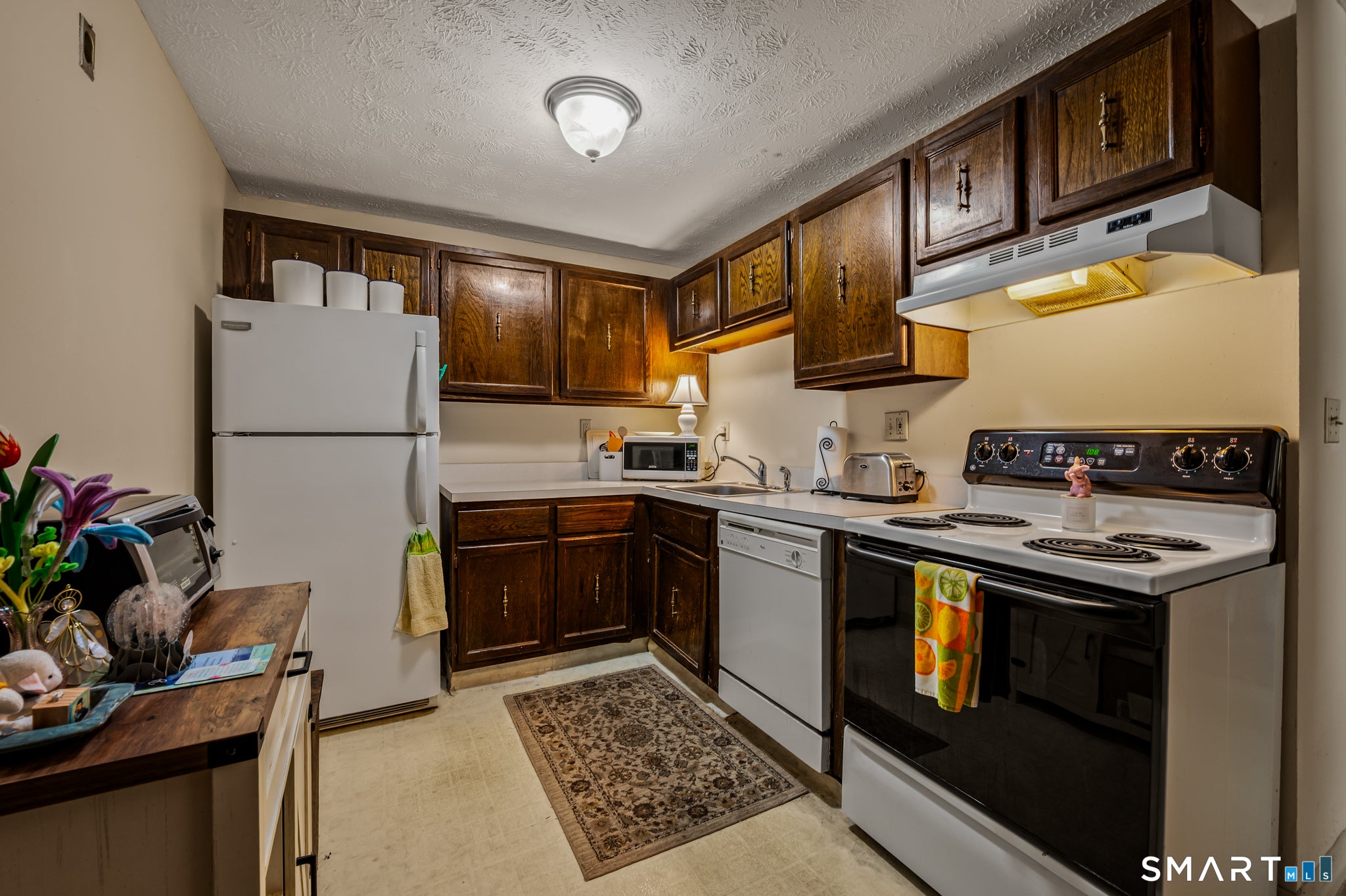 949 Pleasant Valley Road 3-3