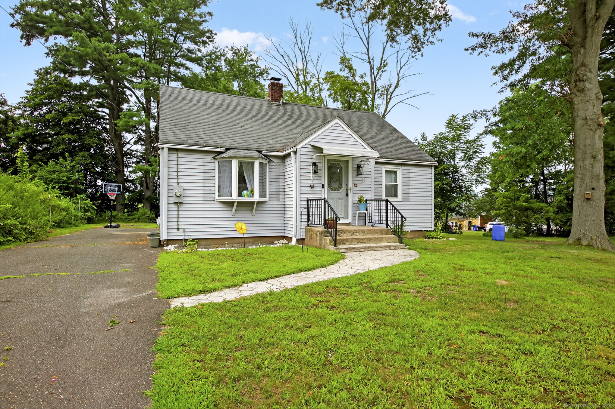 8 Emily Road